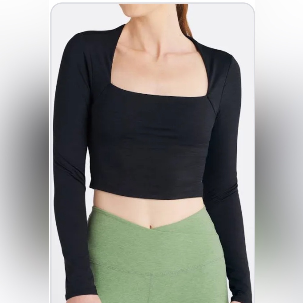 NWT black beyond yoga crop top long sleeved